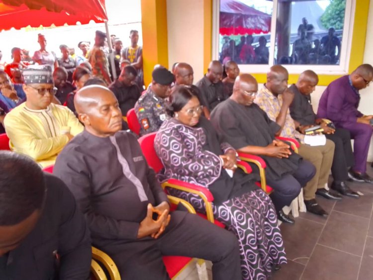 Tears Flow As Anya Sowutuom NPP Faithfuls Join Bawumia To  Offer Condolences To The Late  Kumah’s Grieving Family Members At Chantan In Accra