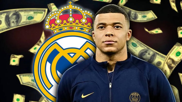 Kylian Mbappe's Mother Drops Clue on Player's Next Club Move"