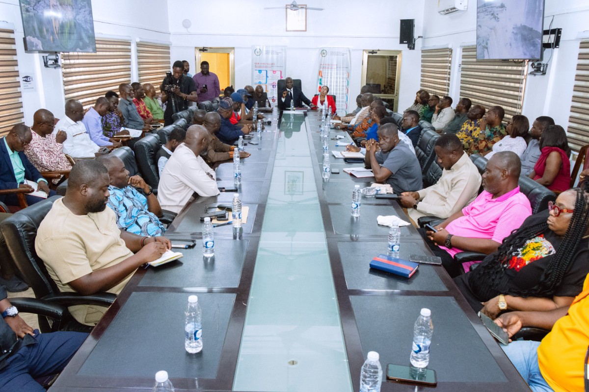 Ministry Holds Emergency Meeting With MMDCEs   Ahead of Presidential   National Clean-Up Exercise