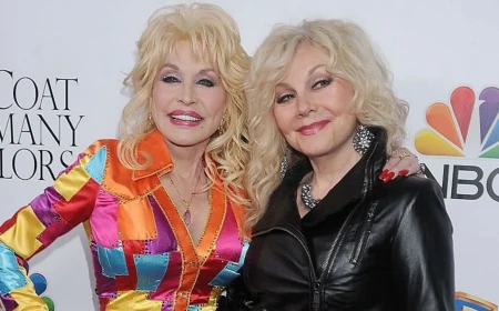 Dolly Parton’s Sister Urges Fans to Stop Sharing AI-Generated Tributes