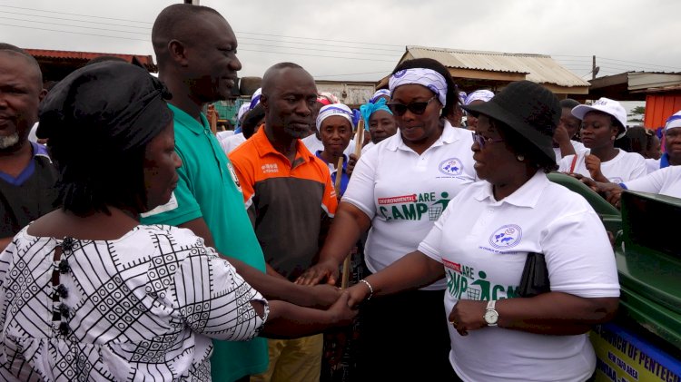 Ahwiaa Women's Ministry embark on Clean Up Exercise; Donate three Waste Bins
