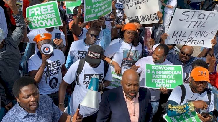 FreeSowore Protest: DSS Fires Gunshots At Journalists