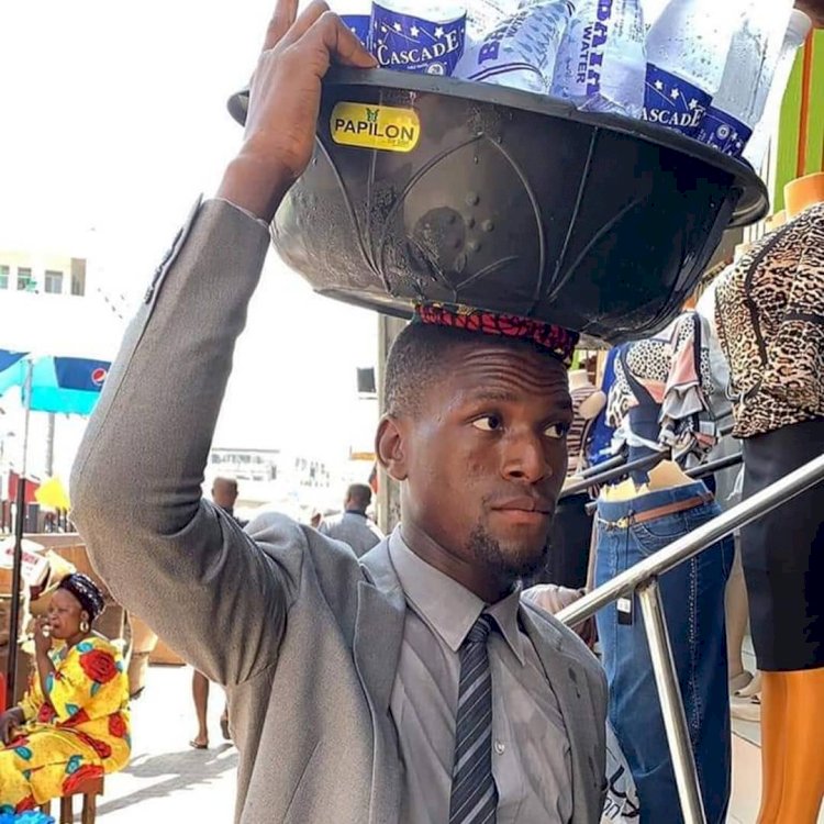 EFCC Celebrates Man Who Sells Sachet Water In Corporate Wear, Nigerians reacts