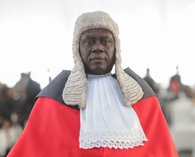 Coronavirus: Chief Justice Restricts Access to Courts