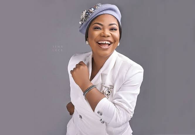 "You Can't Look Seductive And Be A Gospel Singer" - Evangelist Calls Out Mercy Chinwo