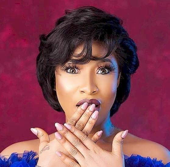 COVID-19: Tonto Dikeh Escapes Death After Hungry Nigerians Attacked Her Whilst Sharing Food Items