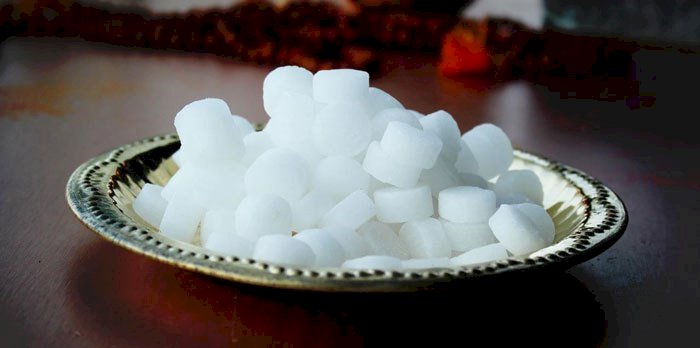 Camphor does not Cure Covid-19 – FDA Warns Ghanaians on its Intake