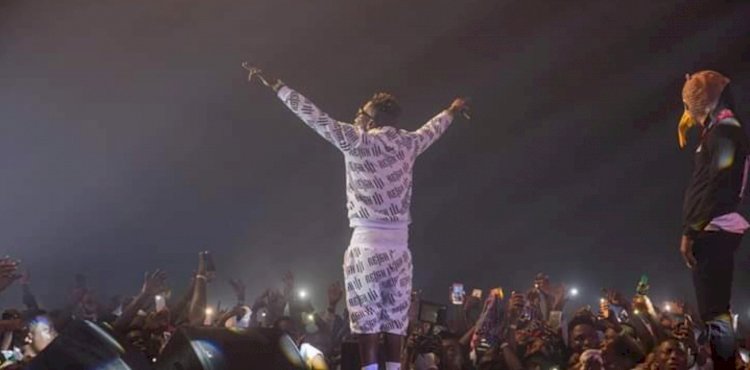 Shatta Wale to  give GHC10,000 to Castro’s Family