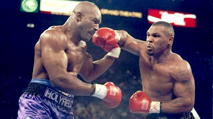 Holyfield Announces Intention To Fight Mike Tyson Again