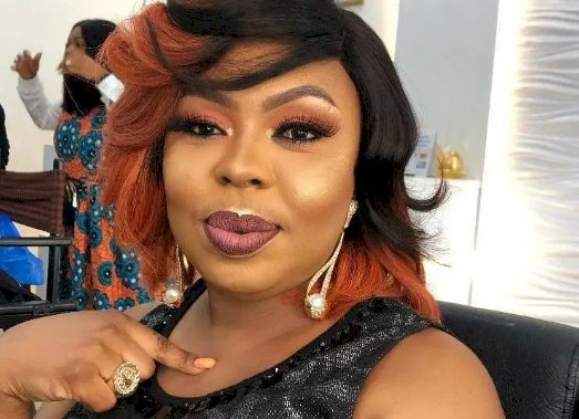 Video: Nurses in Prampram will force you to admit that you have COVID-19 - Afia Schwarzenegger