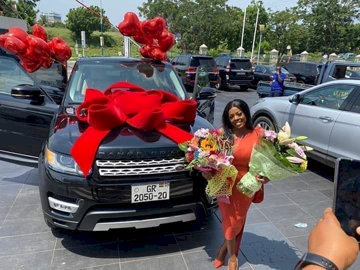 Is Nana Aba Anamoah’s Range Rover really fake? Or are the haters at it again