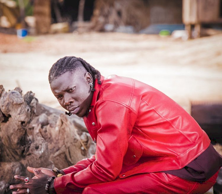 Stonebwoy releases statement to counter  Kelvynboy’s 'baseless accusations.'