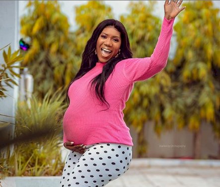 Victoria Lebene proves she was not pregnant before her wedding.