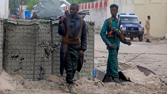 Six Killed in Somali Restaurant Attack