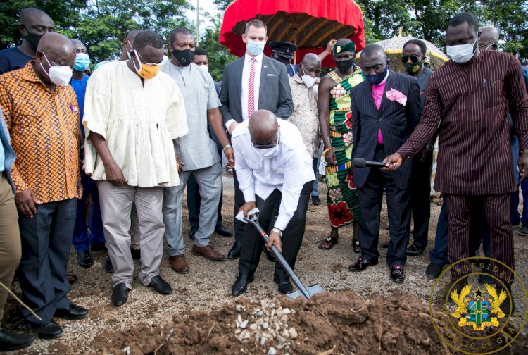 Akufo-Addo cuts Sod for Construction of €70 Million Eastern Regional Hospital