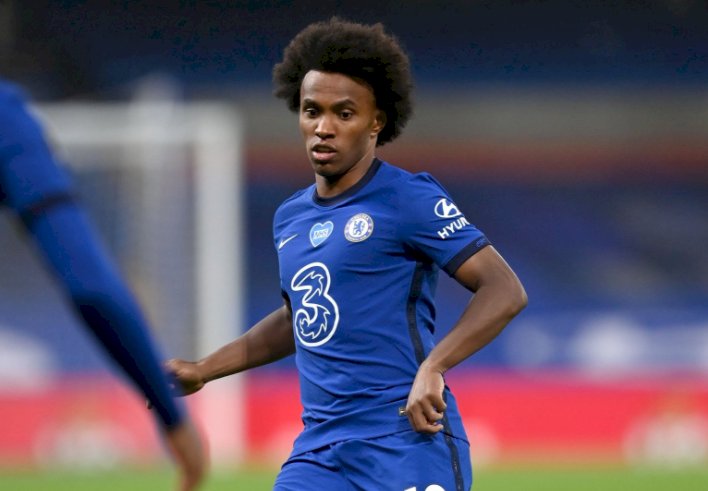 Arsenal pin Willian to a three-year contract
