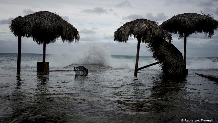 Approaching US Hurricane 'will cause unsurvivable storm surge'
