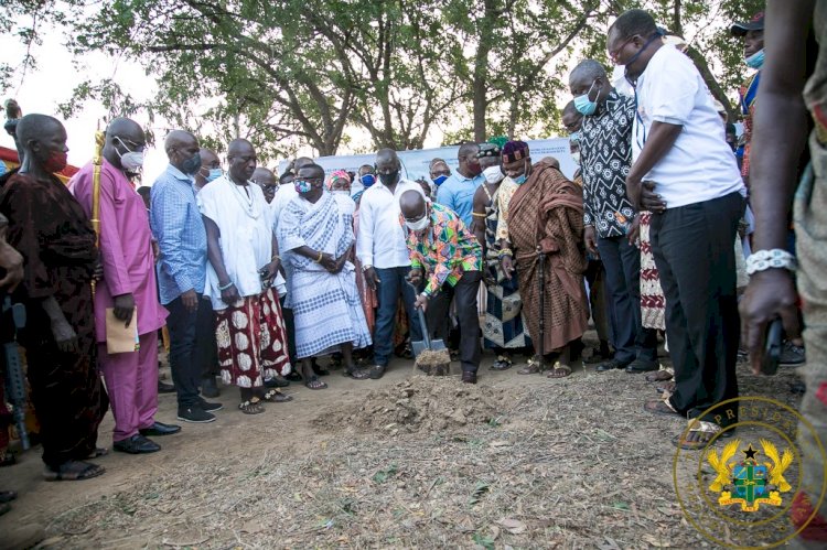 Akufo-Addo cuts sod for €85m Keta water expansion project