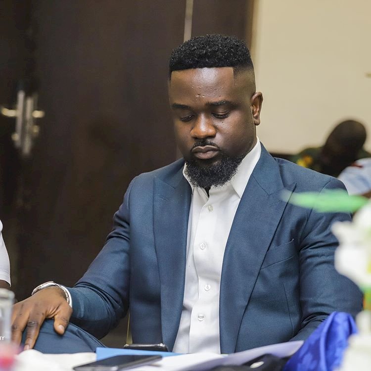 Sarkodie narrates reaction to immigration officer who racially profiled him in Germany