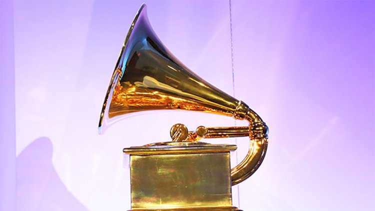 Kanye West Urinates on his Grammy Awards